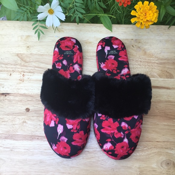 Victoria's Secret Shoes - Victoria Secret Slippers M